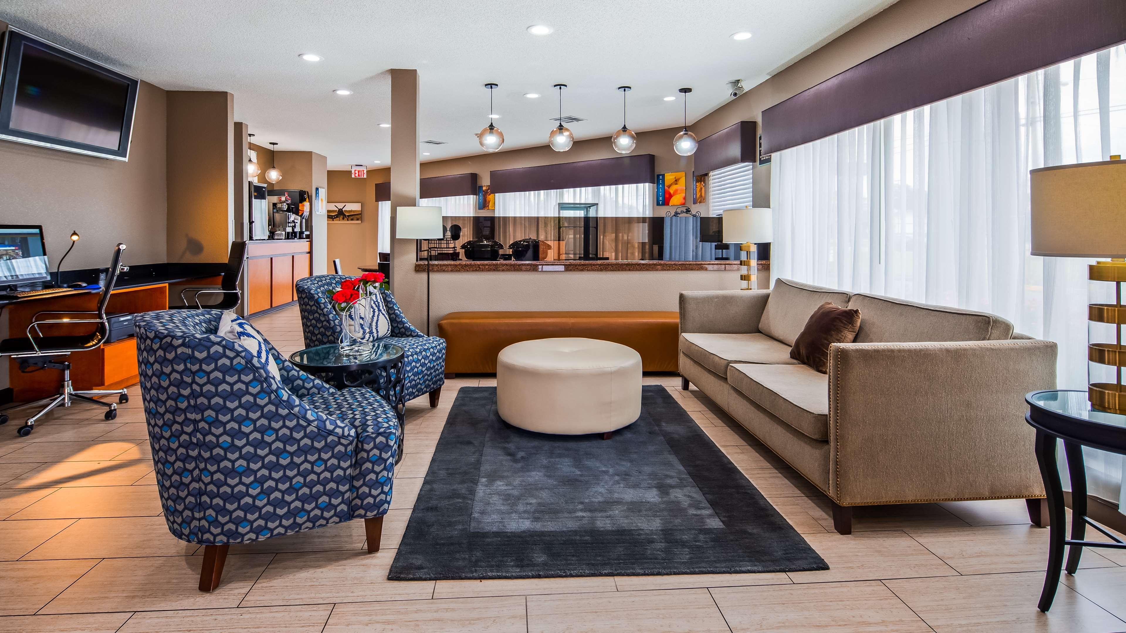 Best Western Airport Inn Pearl Exterior photo