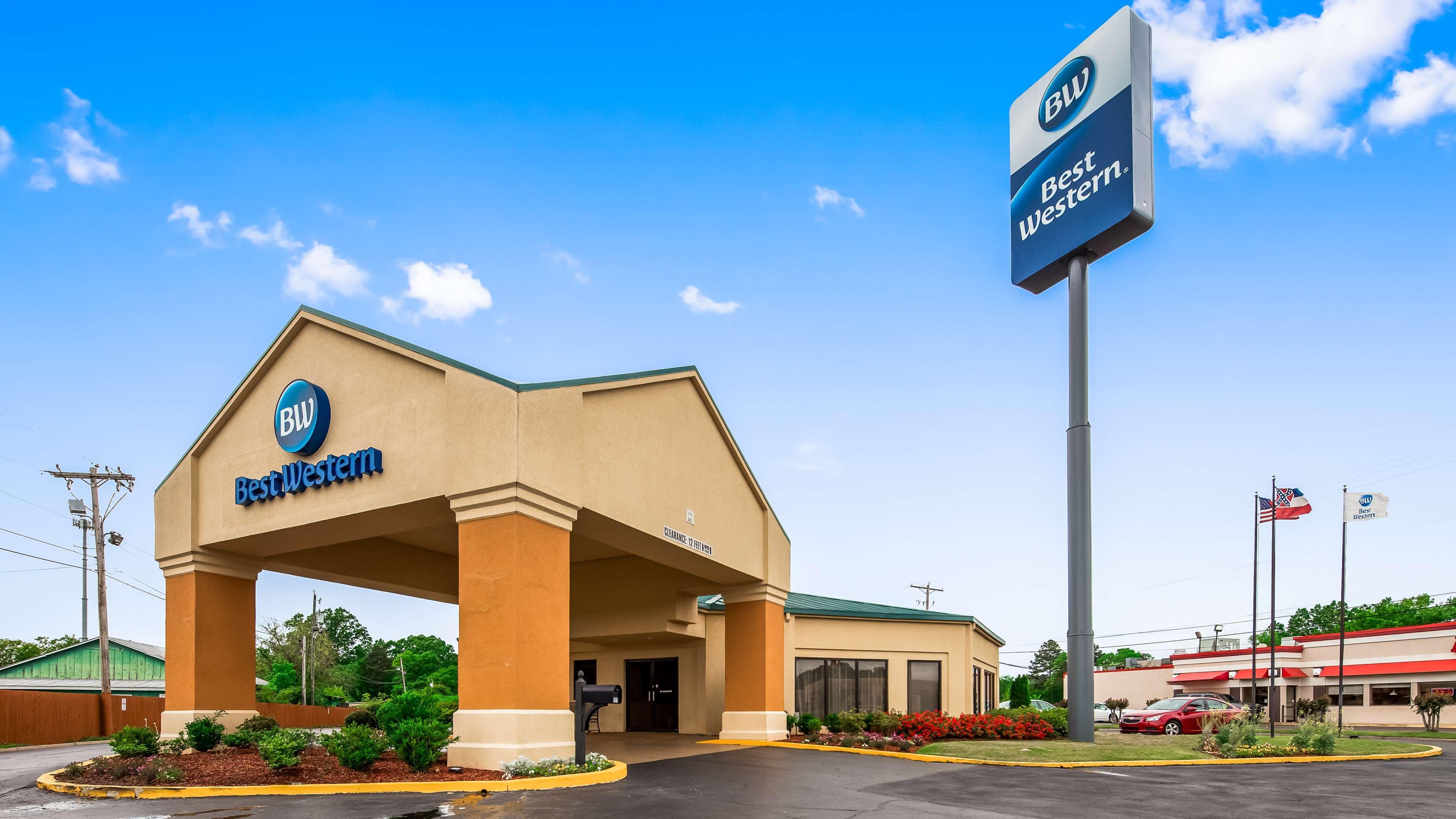 Best Western Airport Inn Pearl Exterior photo