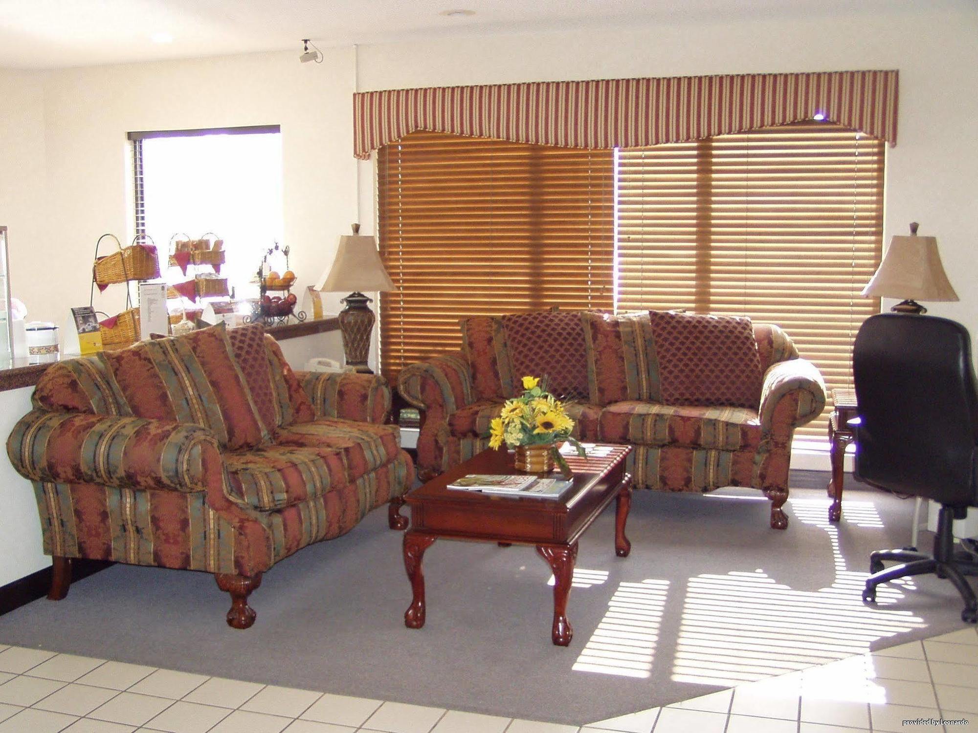 Best Western Airport Inn Pearl Restaurant photo