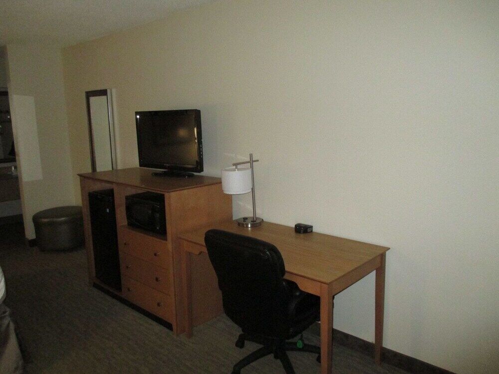 Best Western Airport Inn Pearl Exterior photo